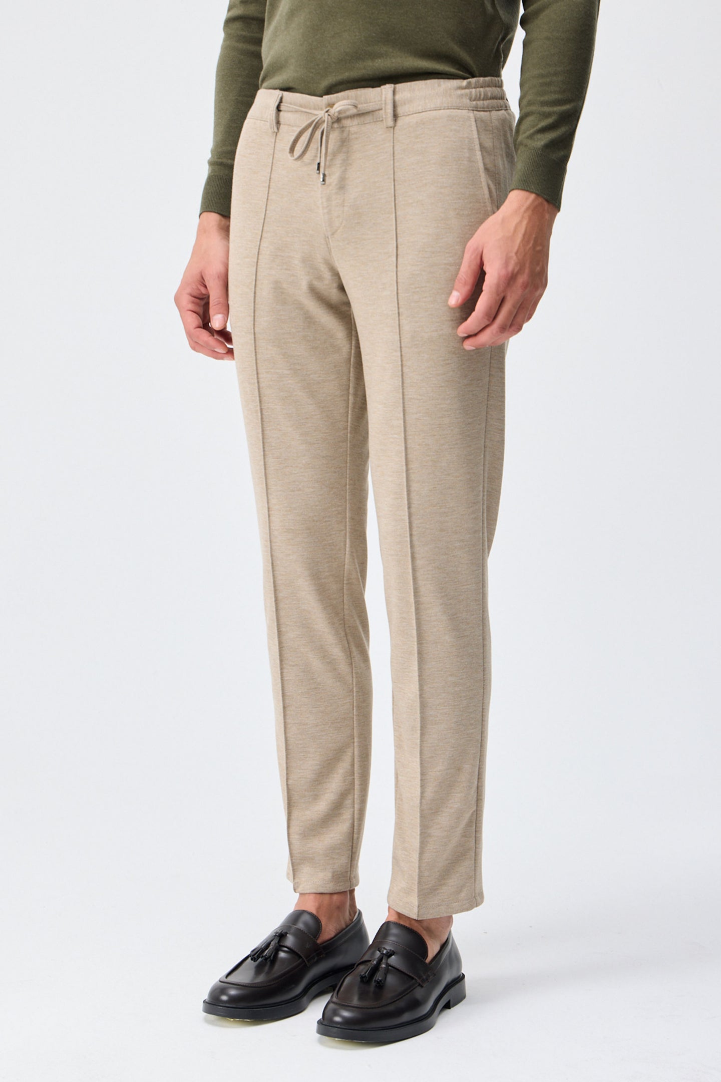 Pantaloni bărbătești bej, gri taupe, cu șiret, croială conică, eleganți