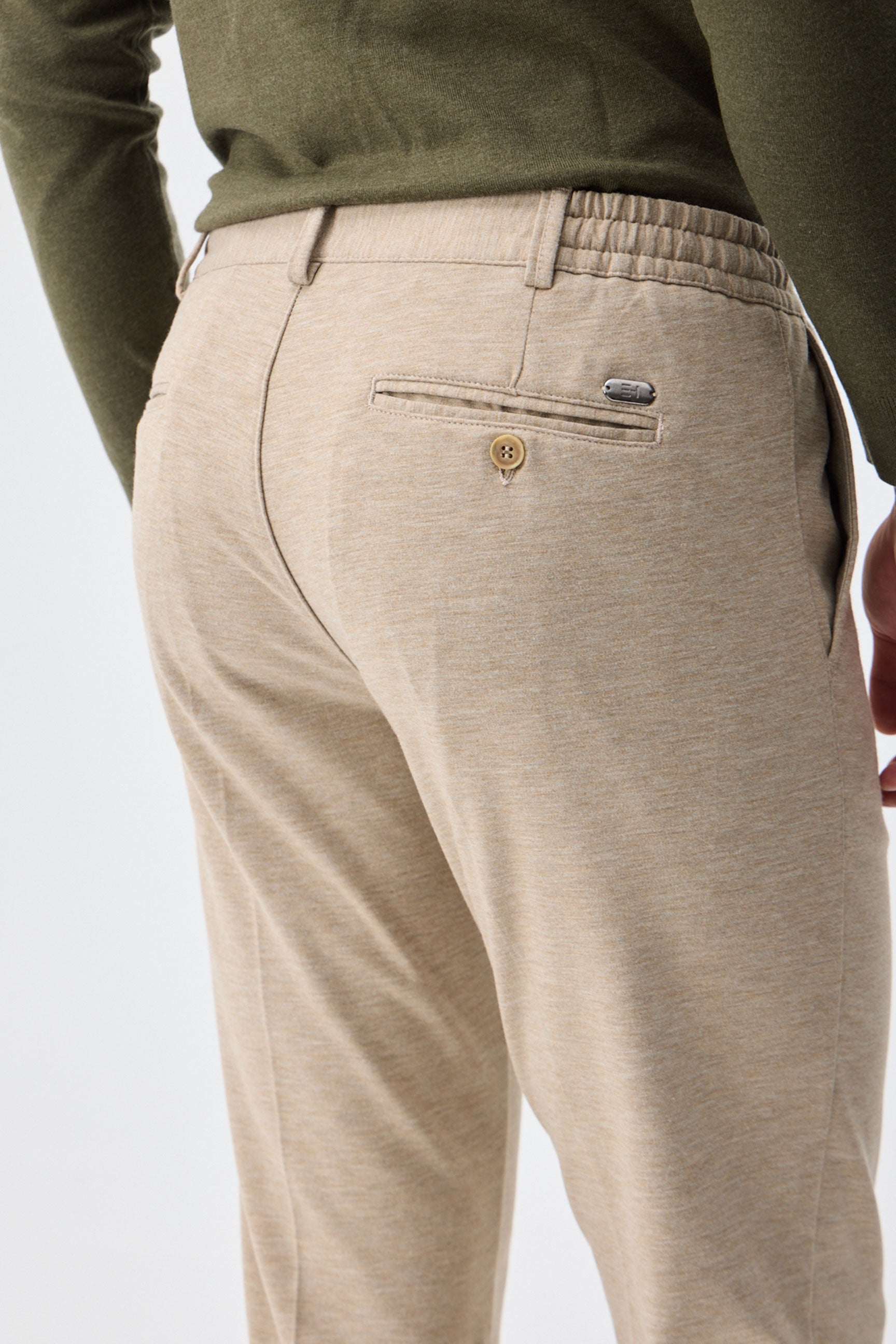 Pantaloni bărbătești bej, gri taupe, cu șiret, croială conică, eleganți