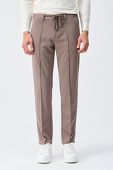 Set sacou și pantaloni elegant casual pentru bărbați, din jerseu moale, maro