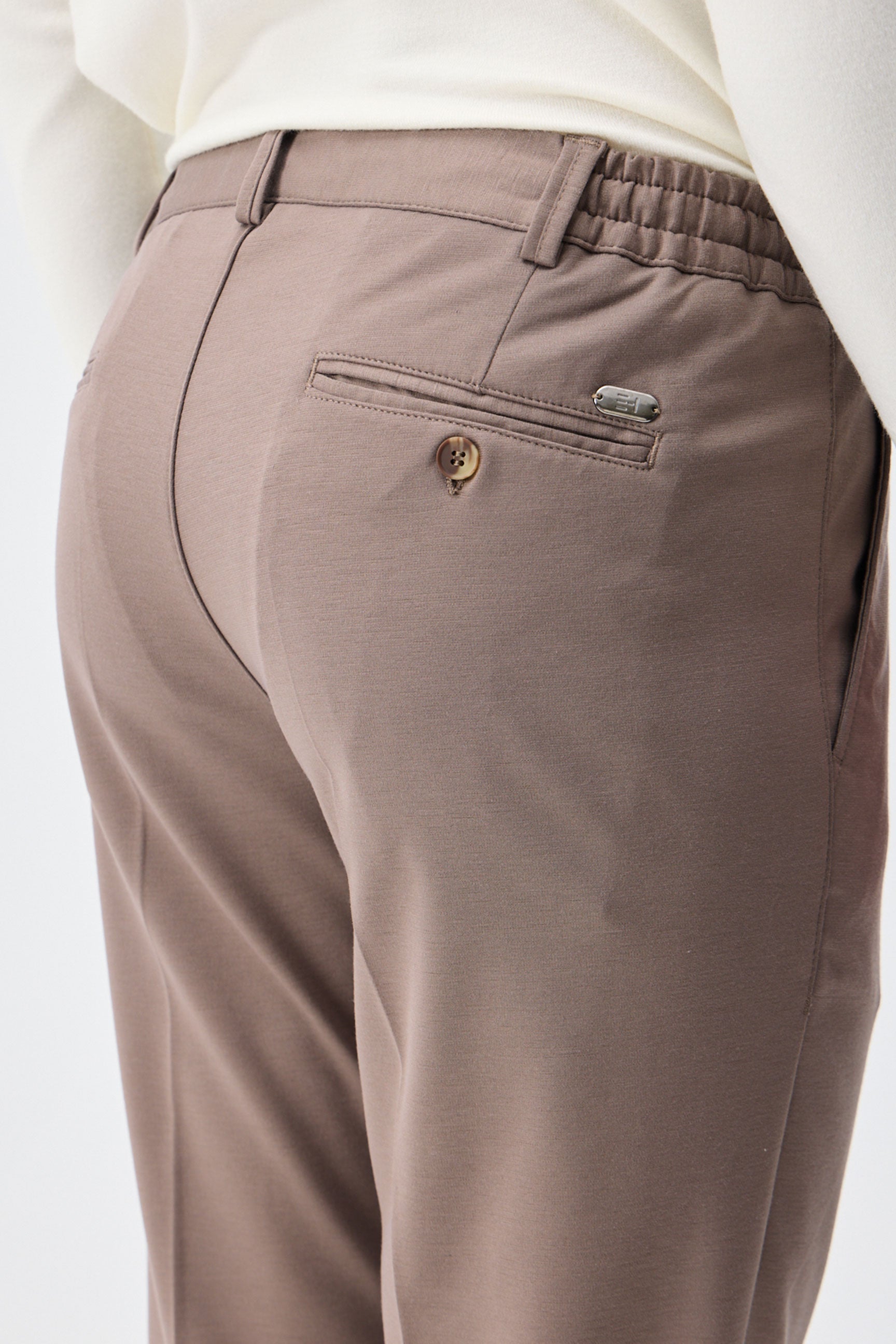 Pantaloni bărbătești eleganți cu șnur, gri taupe, croială conică