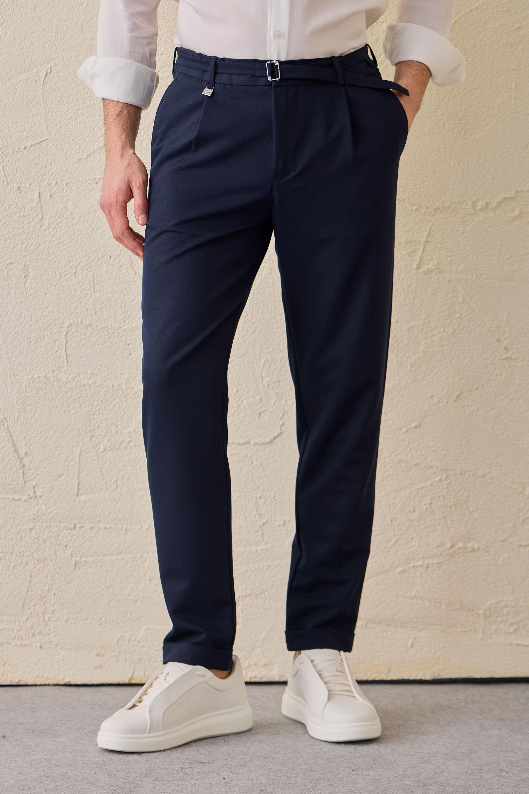 Pantaloni Gurkha plisați bleumarin pentru bărbați, talie reglabilă, croială conică, croită la comandă