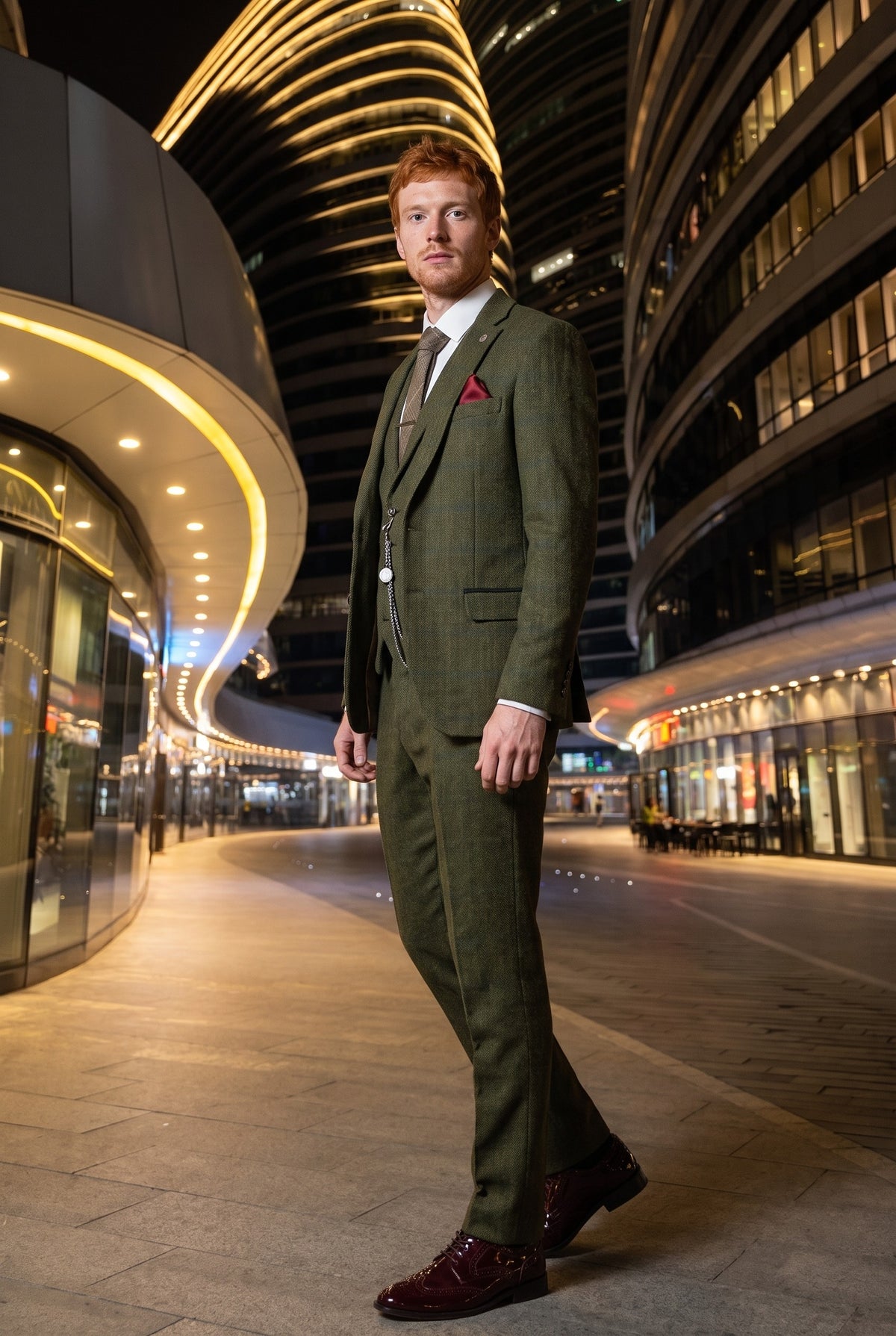 Look #708 styled with Costum bărbătesc din 3 piese, lână, tweed, verde, albastru, maro, carouri, anii 1920, model Gatsby
