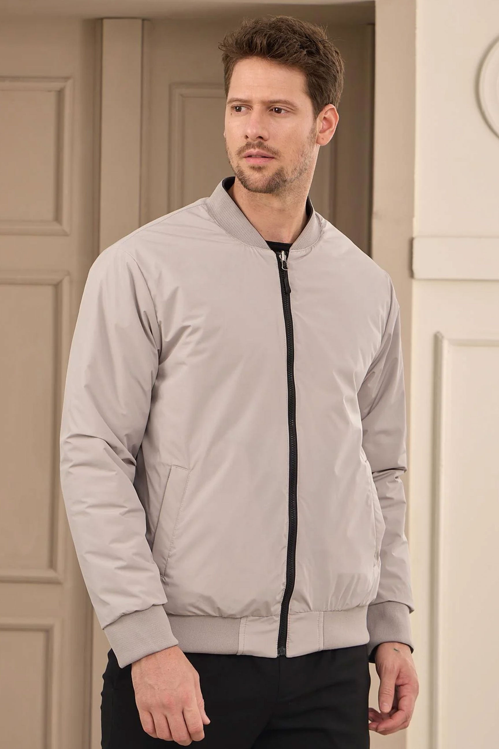 Jachetă bărbătească, gri și bej, reversibilă, tip bomber, ușoară, matlasată, 2 în 1