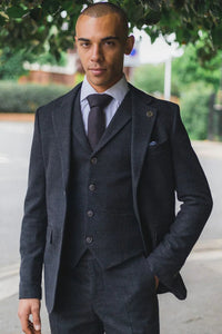 Costum bărbătesc negru cu model Glen Check din 3 piese