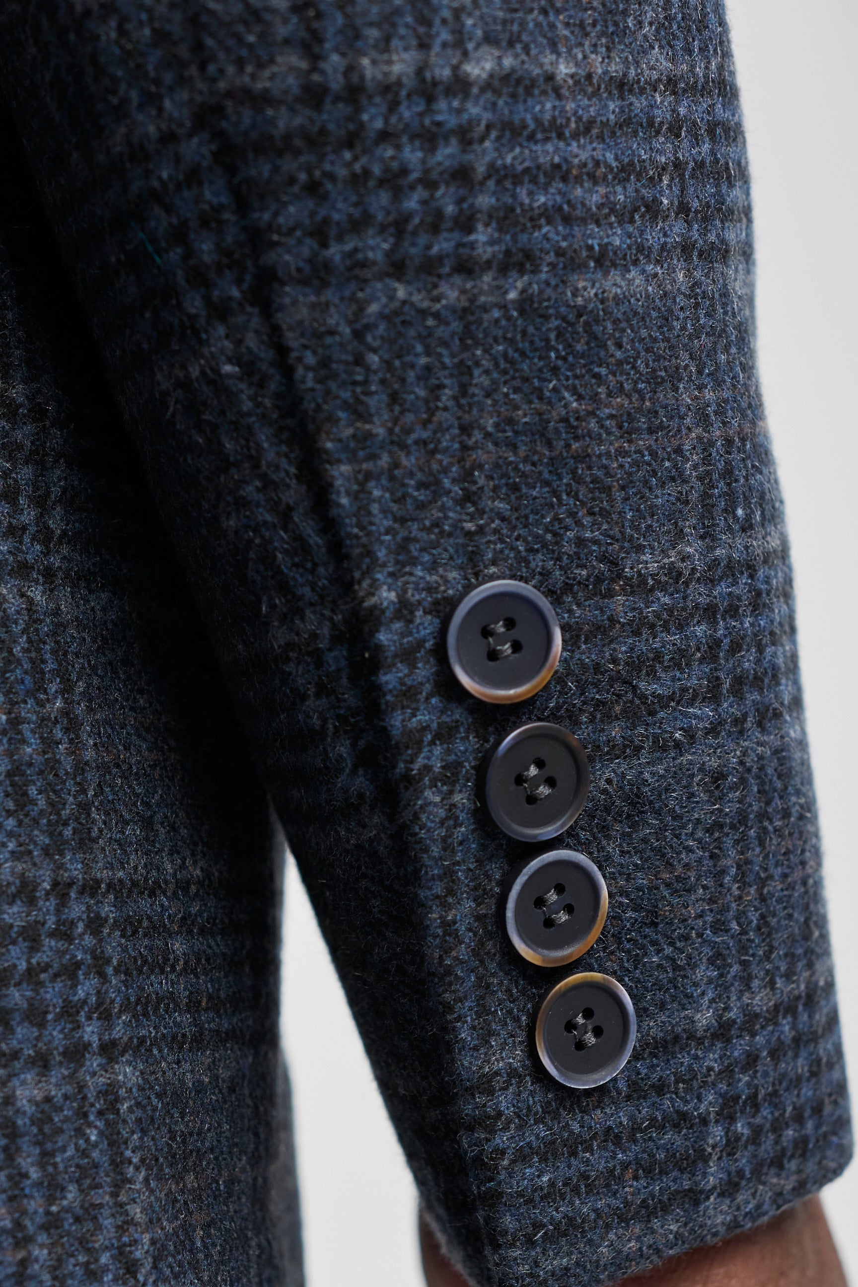 Costum bărbătesc din 3 piese, albastru, în carouri tartan