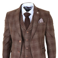 Costum bărbătesc din 3 piese, model tweed, maro, în carouri