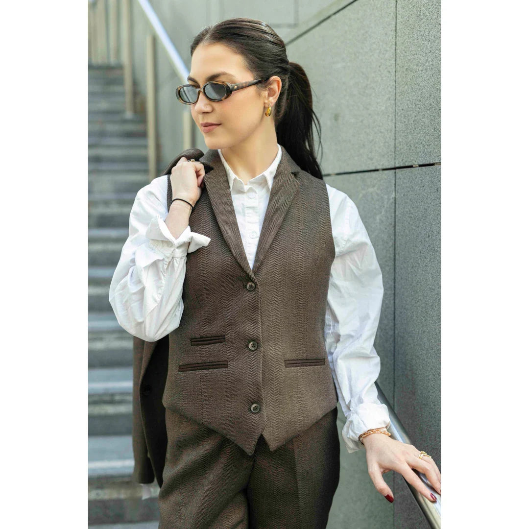 TPW-AK-06 - Costum maro din 3 piese din tweed cu model herringbone pentru femei