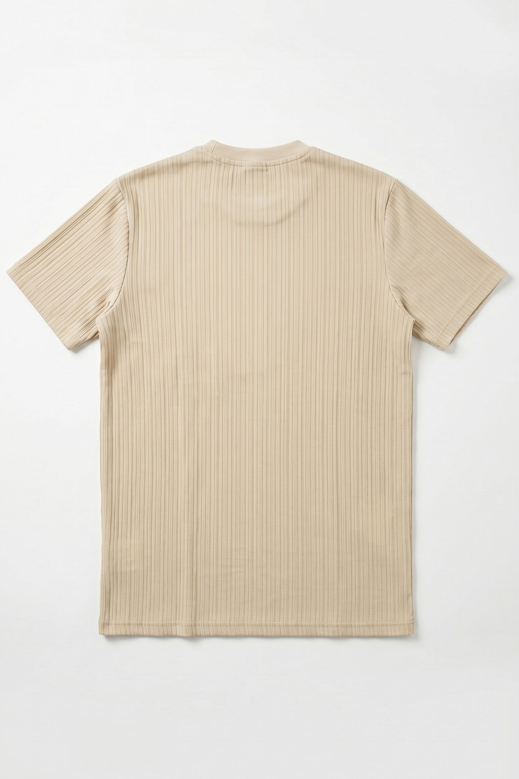 Tricou clasic bej cu nervuri pentru bărbați