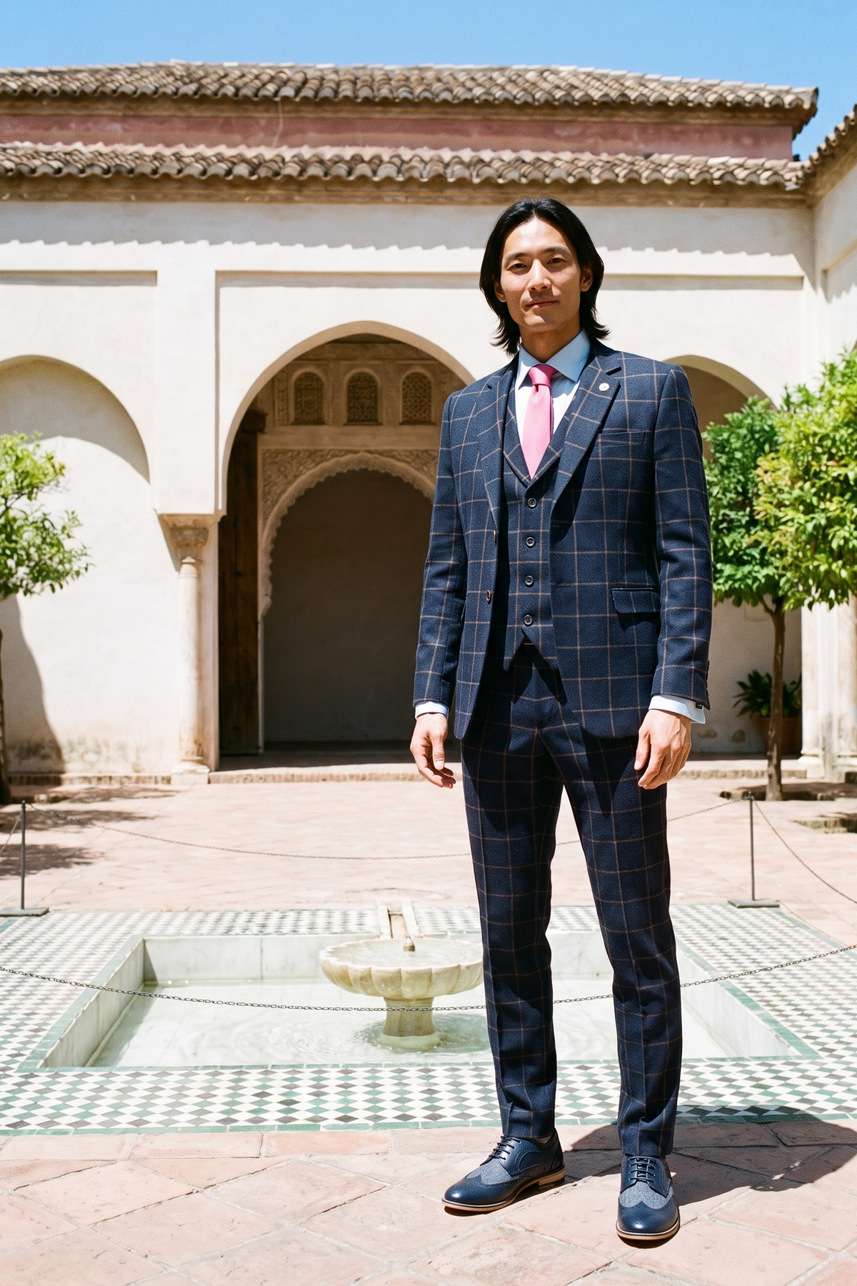 Look #334 styled with Costum bărbătesc bleumarin cu model Windowpane din 3 piese