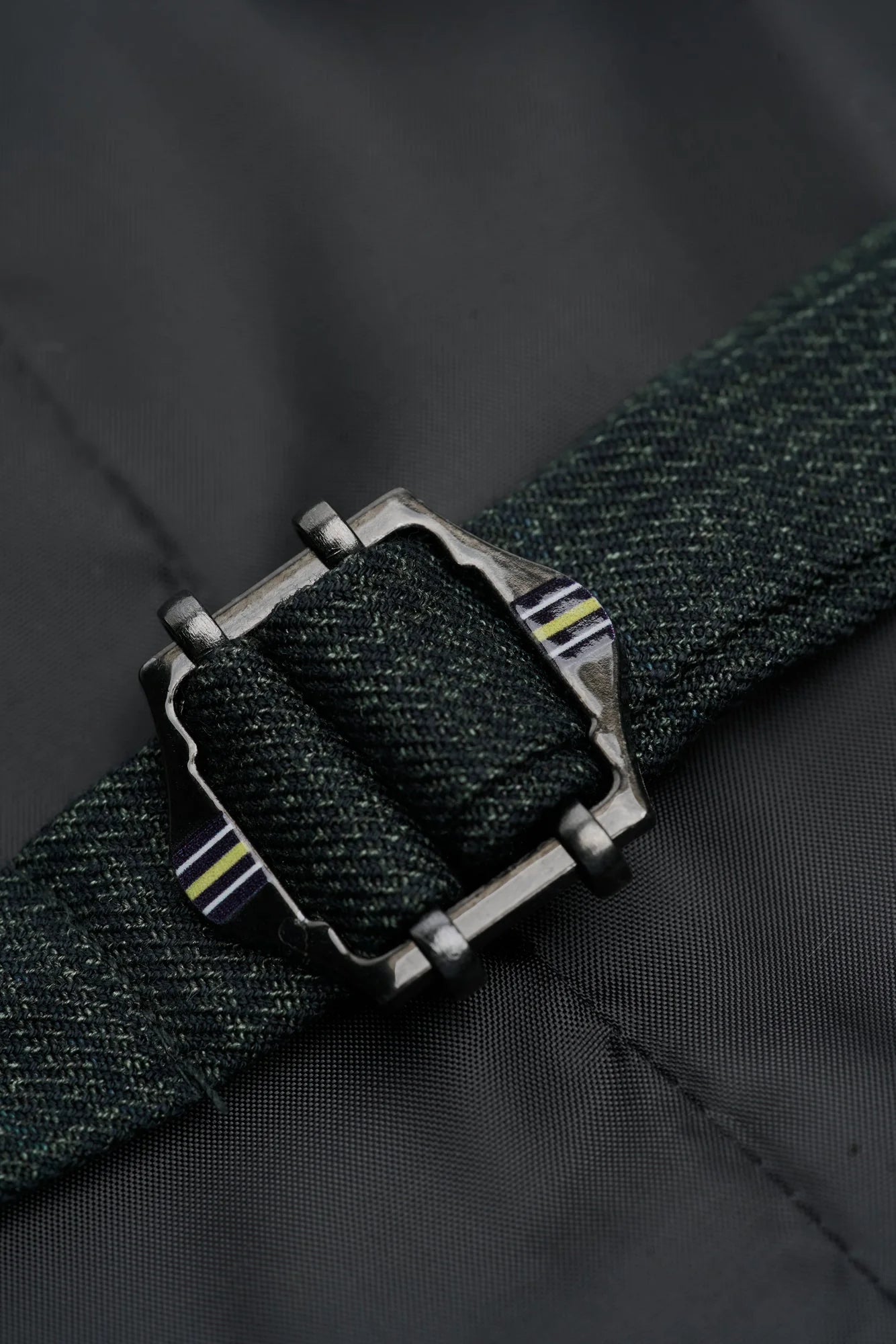 Vestă bărbătească din tweed verde măsliniu Caridi
