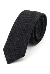 Batistă de buzunar bărbătească cu cravată tip heringbread din tweed, culoare neagră clasică, în carouri