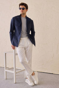 Set bărbătesc elegant casual, jachetă safari bleumarin din amestec de bumbac și pantaloni albi