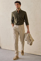 Pantaloni bej plisați eleganti casual pentru bărbați, croială clasică, croită manual