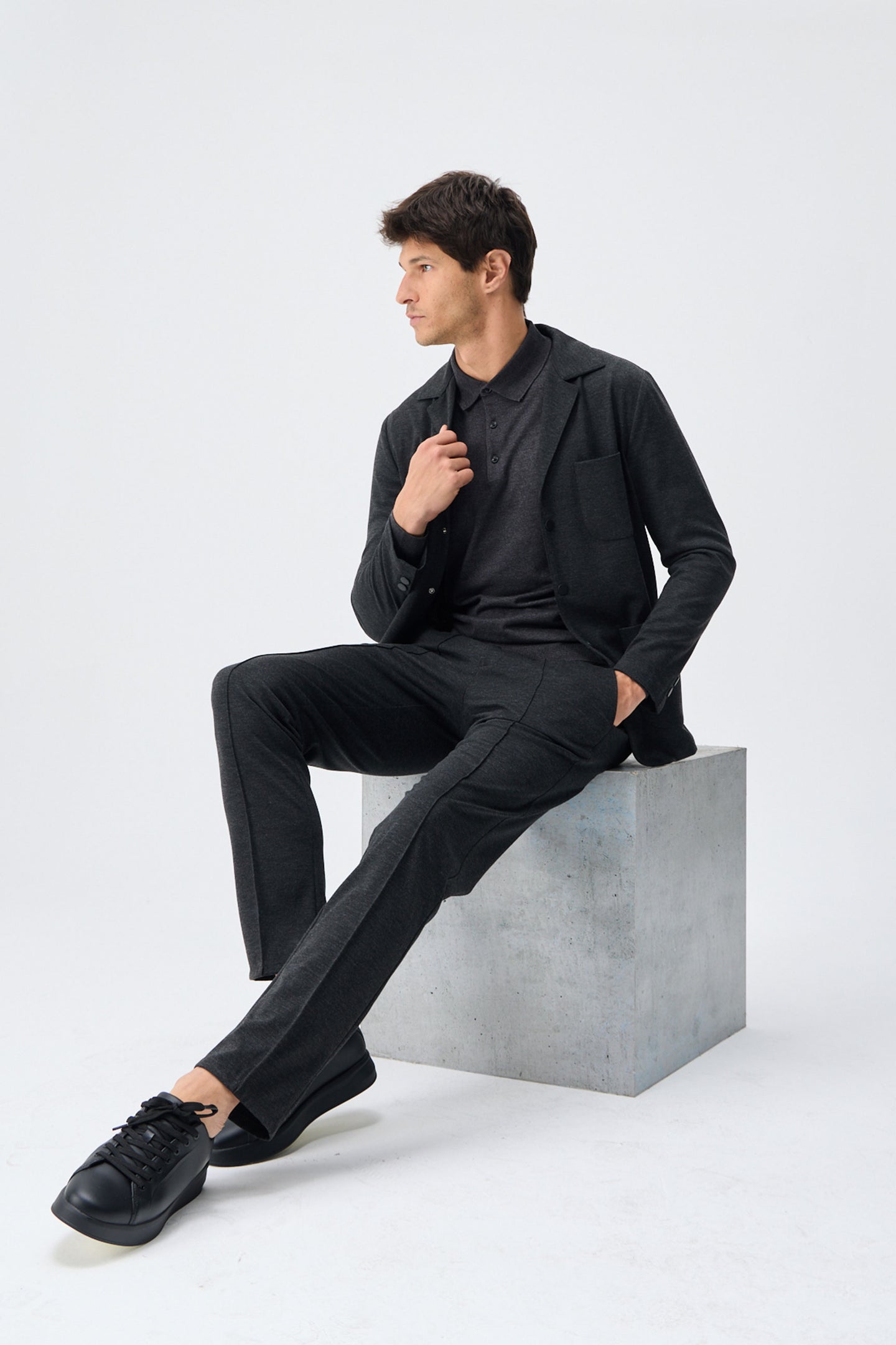 Set sacou și pantaloni elegant casual pentru bărbați, din jerseu moale, cărbune