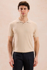 Tricou polo bărbătesc bej, cu model nervuri, tricotat