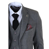 IM41 - Costum gri din 3 piese din tweed herringbone pentru bărbați