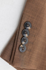 Costum bărbătesc James, format din 3 piese, simplu, maro, cu croială clasică