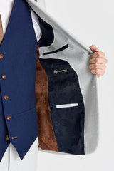 Costum Mark Stone cu vestă contrastantă Mayfair bleumarin