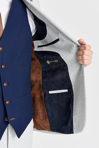 Costum Mark Stone cu vestă contrastantă Mayfair bleumarin
