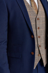 Costum texturat Mayfair bleumarin cu vestă contrastantă din tweed Harris maro