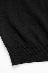 Tricou bărbătesc negru tricotat, croială regulată, guler rotund, mânecă scurtă