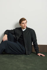 Jachetă bomber elegantă minimalistă neagră pentru bărbați
