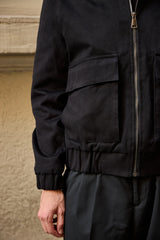 Jachetă bărbătească neagră, tip bomber, ușoară, căptușită, cu fermoar