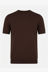 Tricou bărbătesc maro tricotat, croială regulată, guler rotund, mânecă scurtă