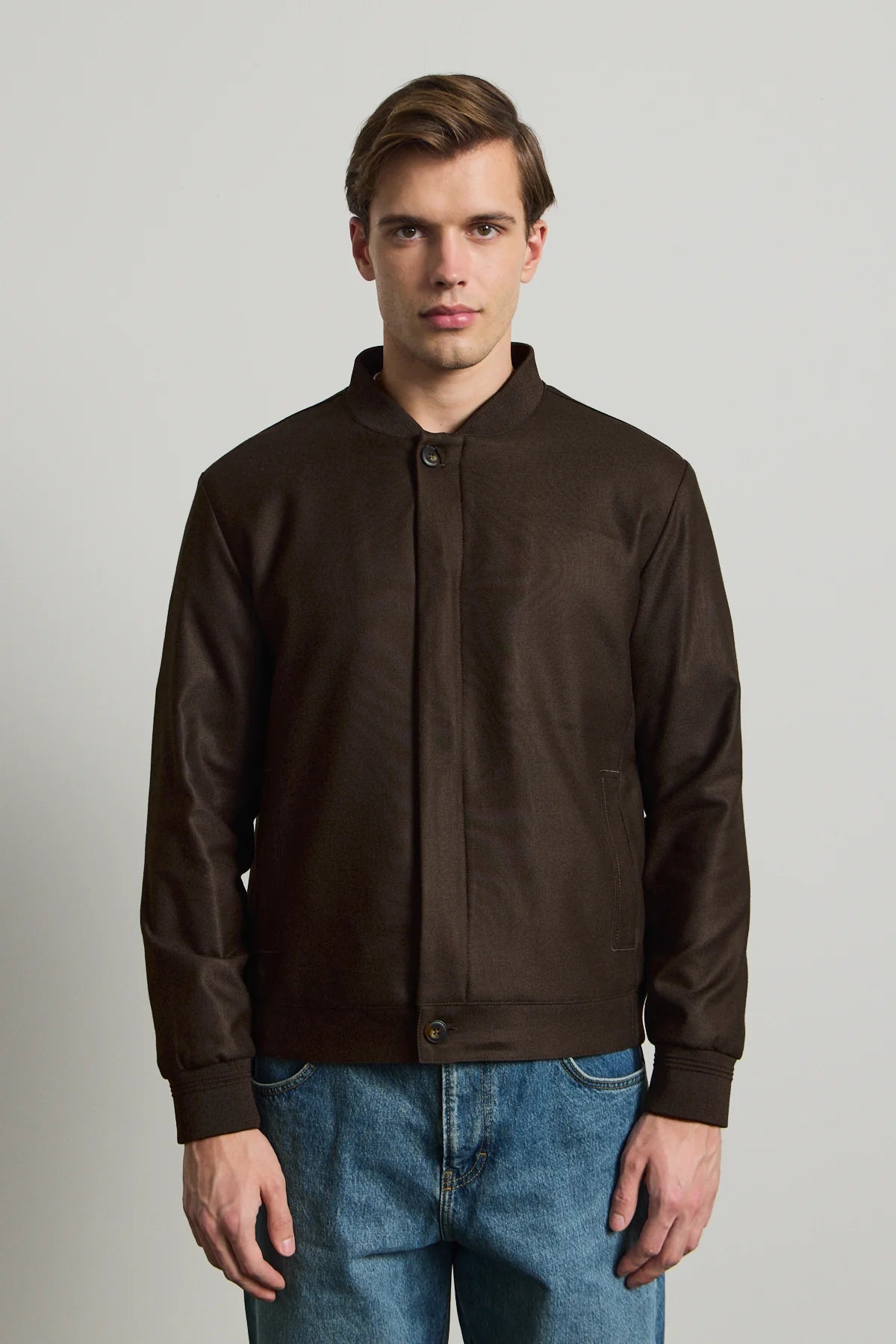 Jachetă bomber elegantă minimalistă maro pentru bărbați