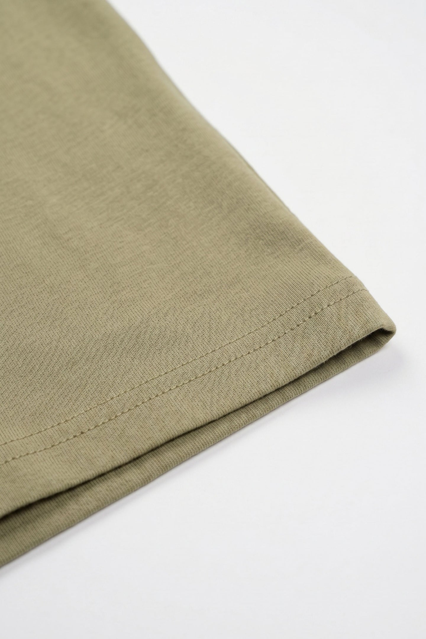 Tricou clasic bărbătesc din bumbac verde măsliniu