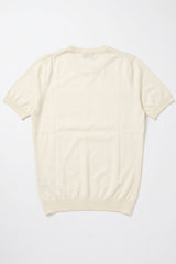 Tricou bărbătesc Off White tricotat, croială regulată, cu guler rotund, mânecă scurtă