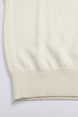 Tricou bărbătesc Off White tricotat, croială regulată, cu guler rotund, mânecă scurtă