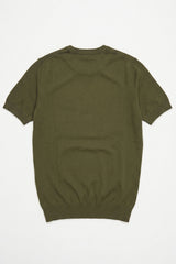 Tricou bărbătesc verde măsliniu, tricotat, croială regulată, cu guler rotund, mânecă scurtă