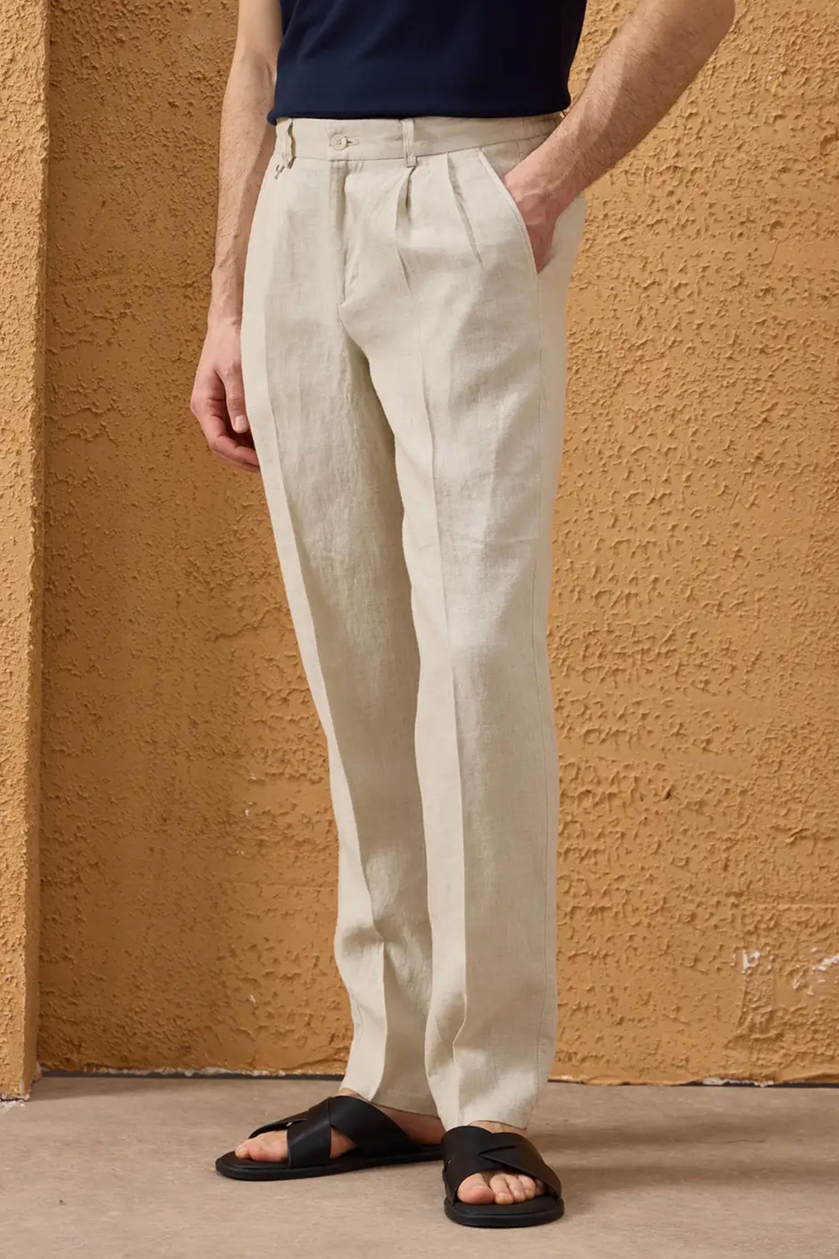 Set bărbătesc de vară, elegant, casual, cu jachetă din in verde salvie și pantaloni bej, cu fermoar