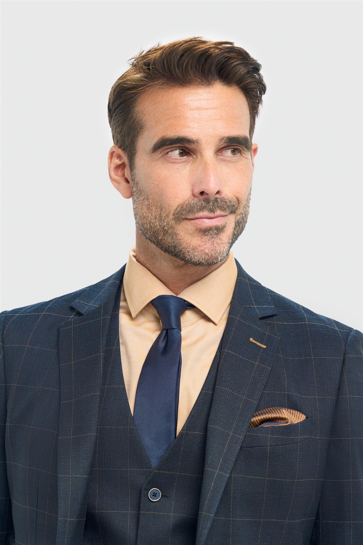Sacou bărbătesc în carouri bleumarin, croială croită