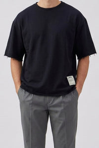 Tricou bărbătesc bleumarin închis, croială relaxată, cu margini brute, guler rotund din amestec de bumbac