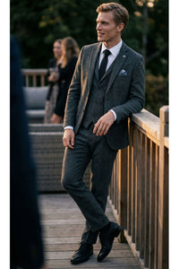 Costum bărbătesc gri cărbune din 3 piese, model herringbone, din tweed - STZ11