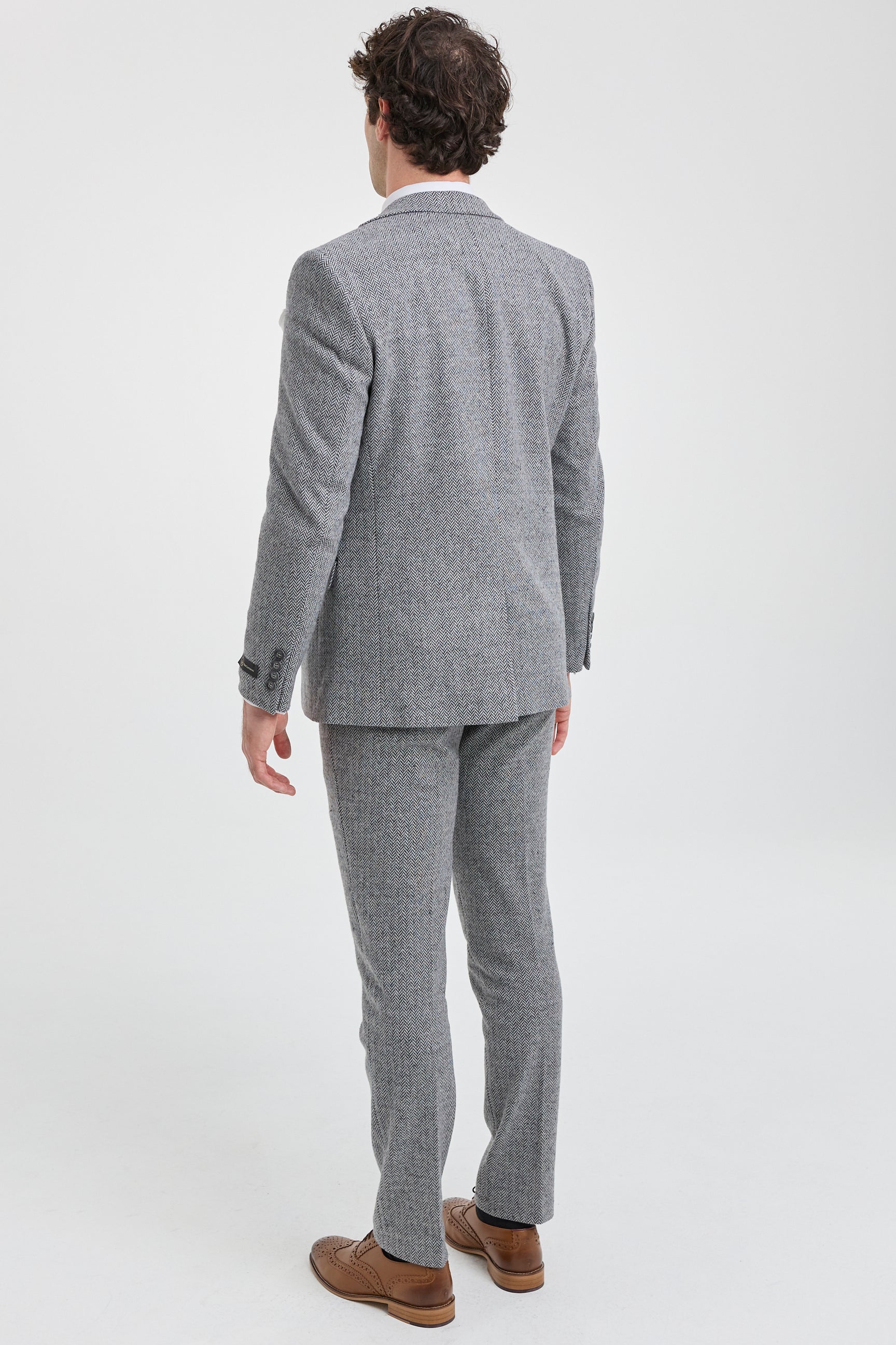 Costum bărbătesc gri deschis, 3 piese, model herringbone, din tweed - STZ11